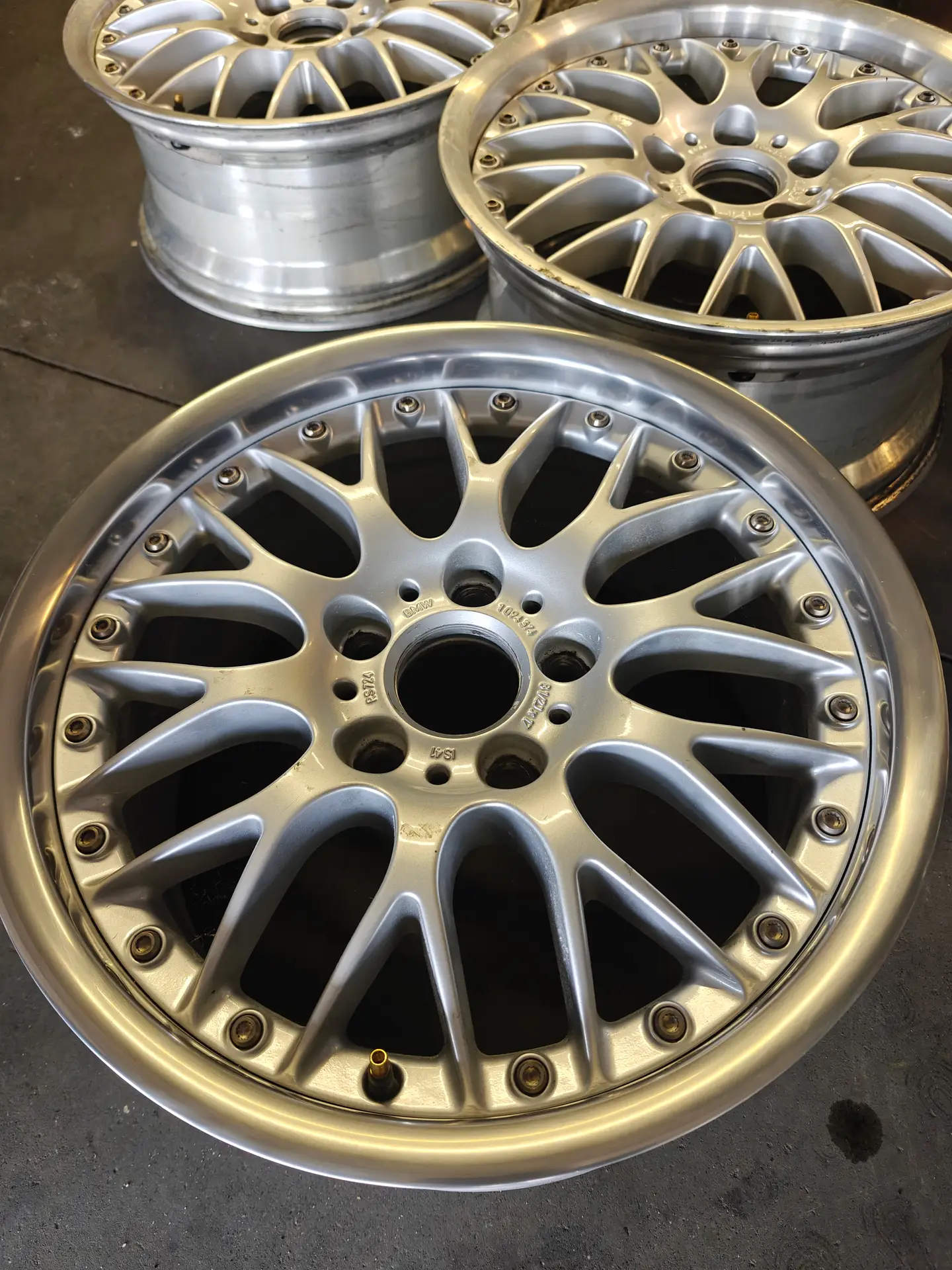 Rim edge polishing